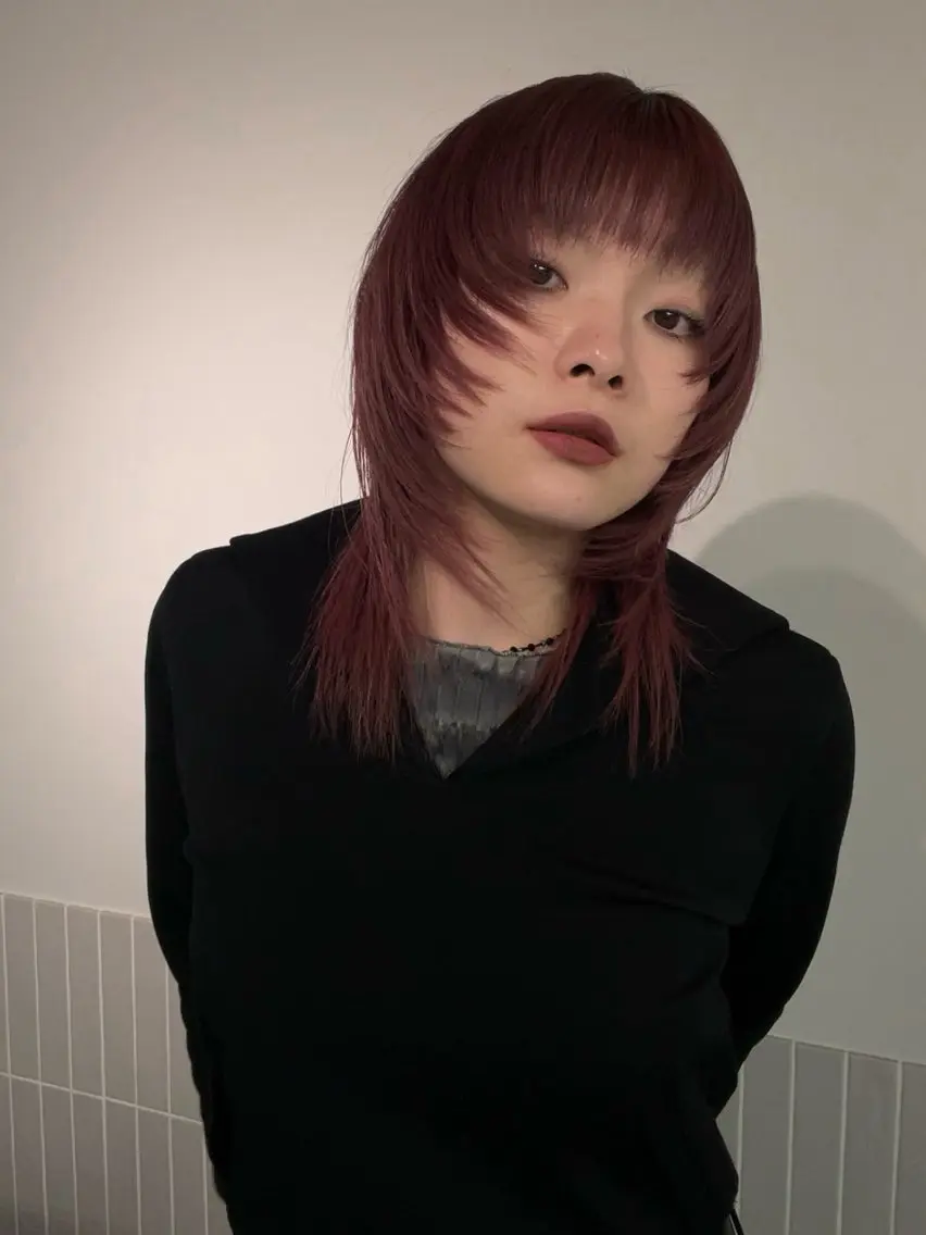 ミディアム ハッシュカット レイヤーカット stén/kana /レイヤーカットのヘアスタイル