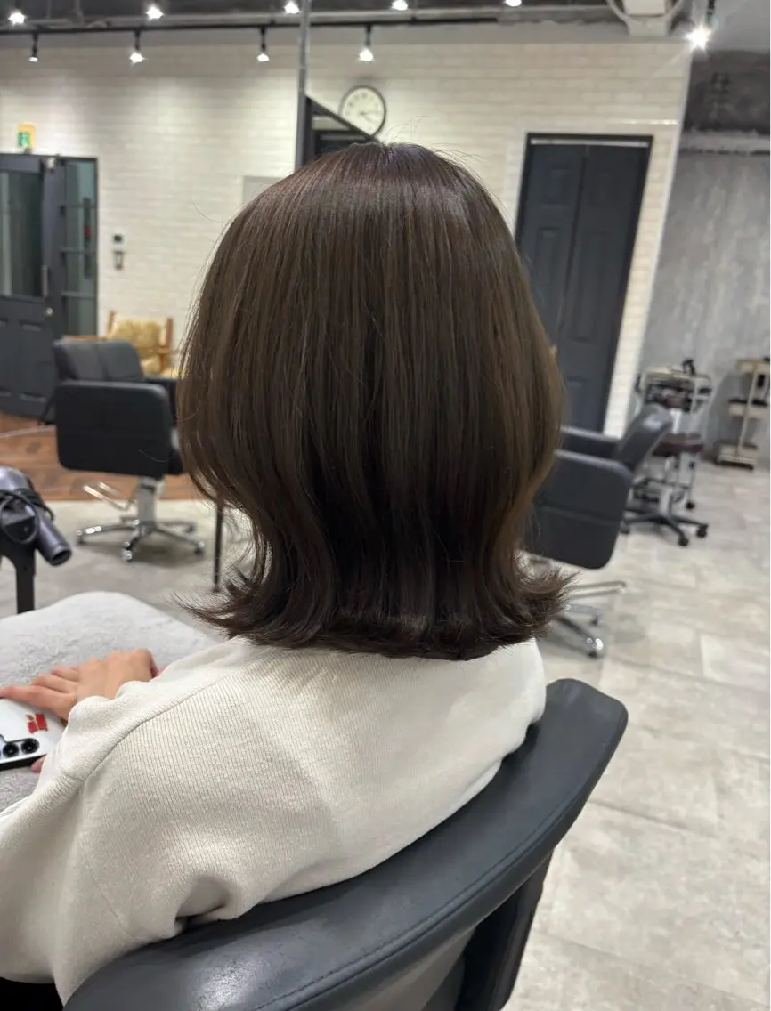 ミディアム カラー ヘアアレンジ カット ヘアカラー トリートメント kei🤎ベージュ /透明感カラー/博多のヘアスタイル