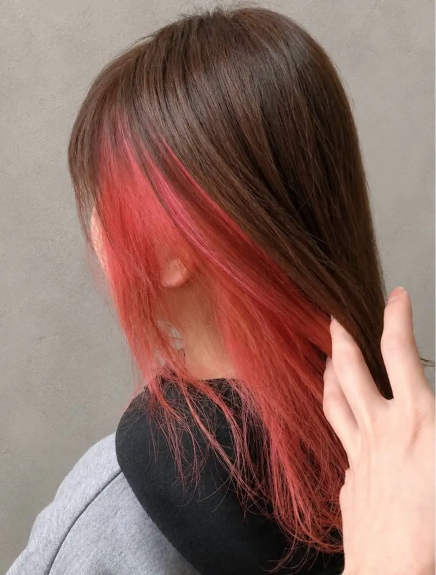 カラー インナーカラー もえか /ブリーチカラーのヘアスタイル