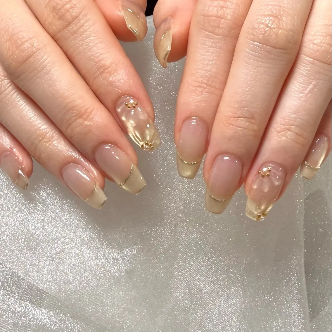 ネイル ハンドネイル chika .のネイルデザイン