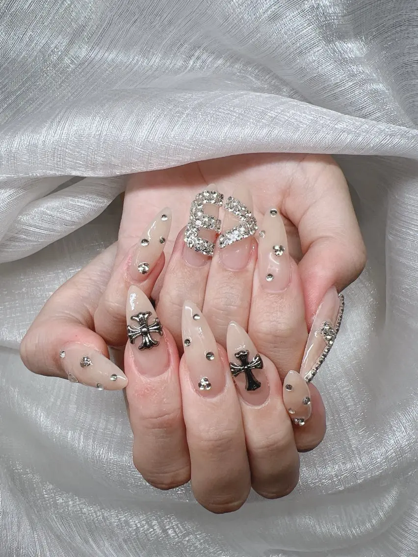 ネイル ハンドネイル Lee Nails チップ長さだし専門店のネイルデザイン