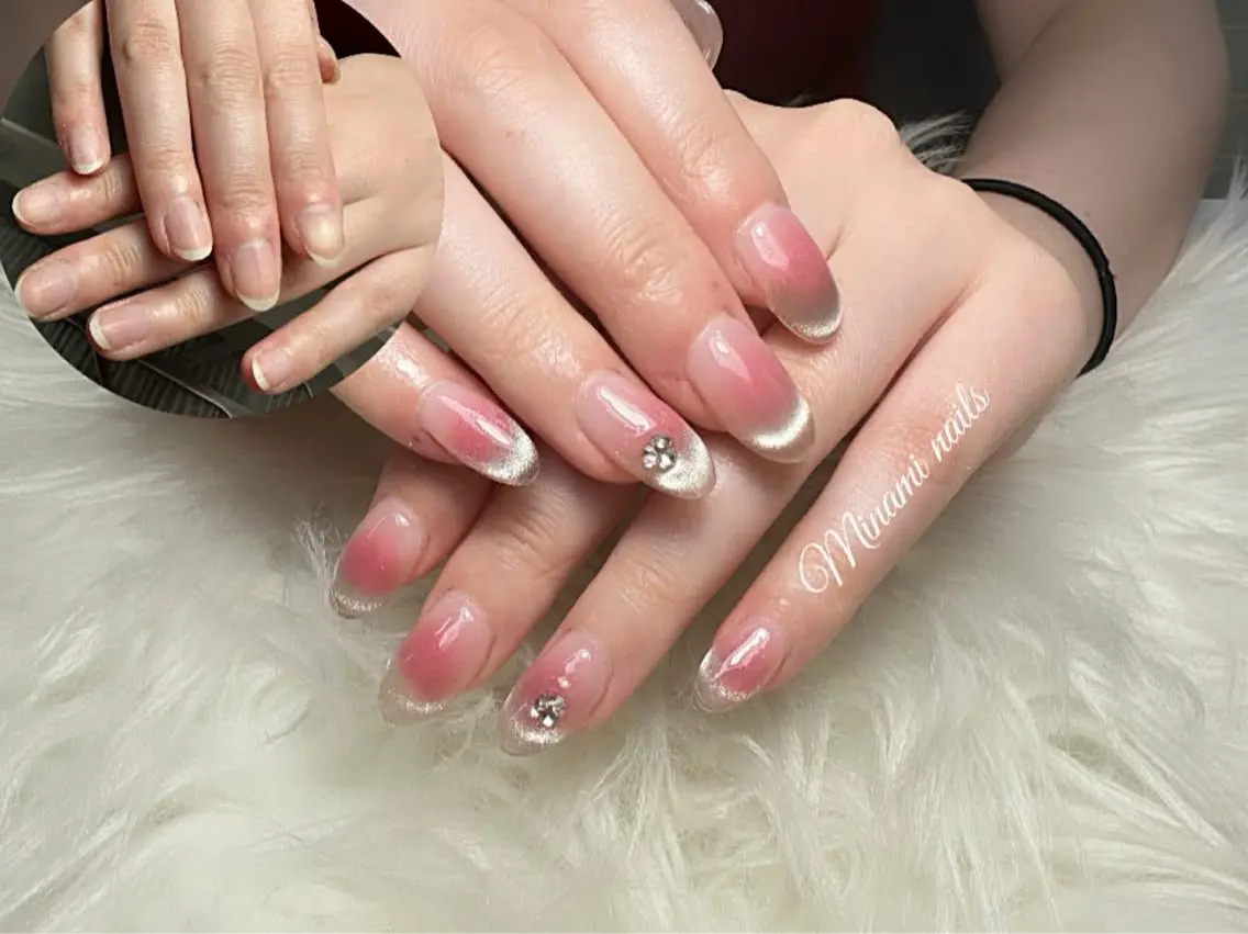 ネイル アートネイル オーロラネイル ガーリー キラキラネイル 韓国ネイル Minami Nailsのネイルデザイン