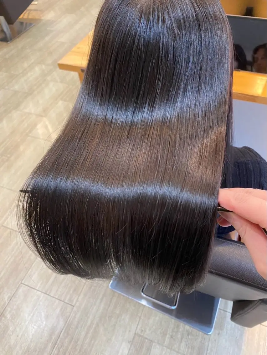 ロング 髪質改善 トリートメント 東 麻祐子のヘアスタイル