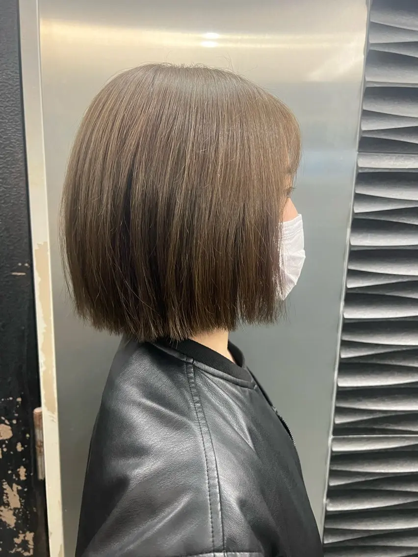 ミディアム カラー 切りっぱなしボブ ボブ 脇山 真生のヘアスタイル