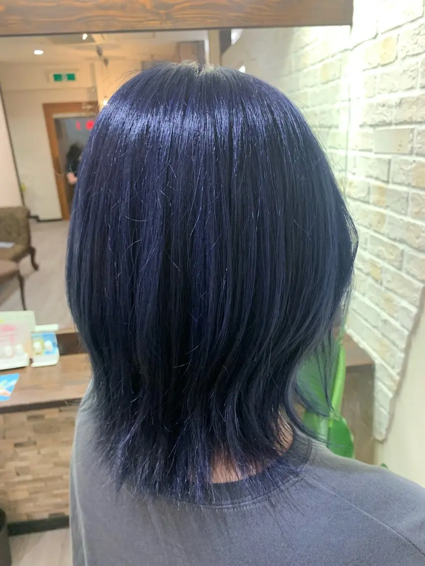 ミディアム ヘアカラー 小嶋 美里のヘアスタイル