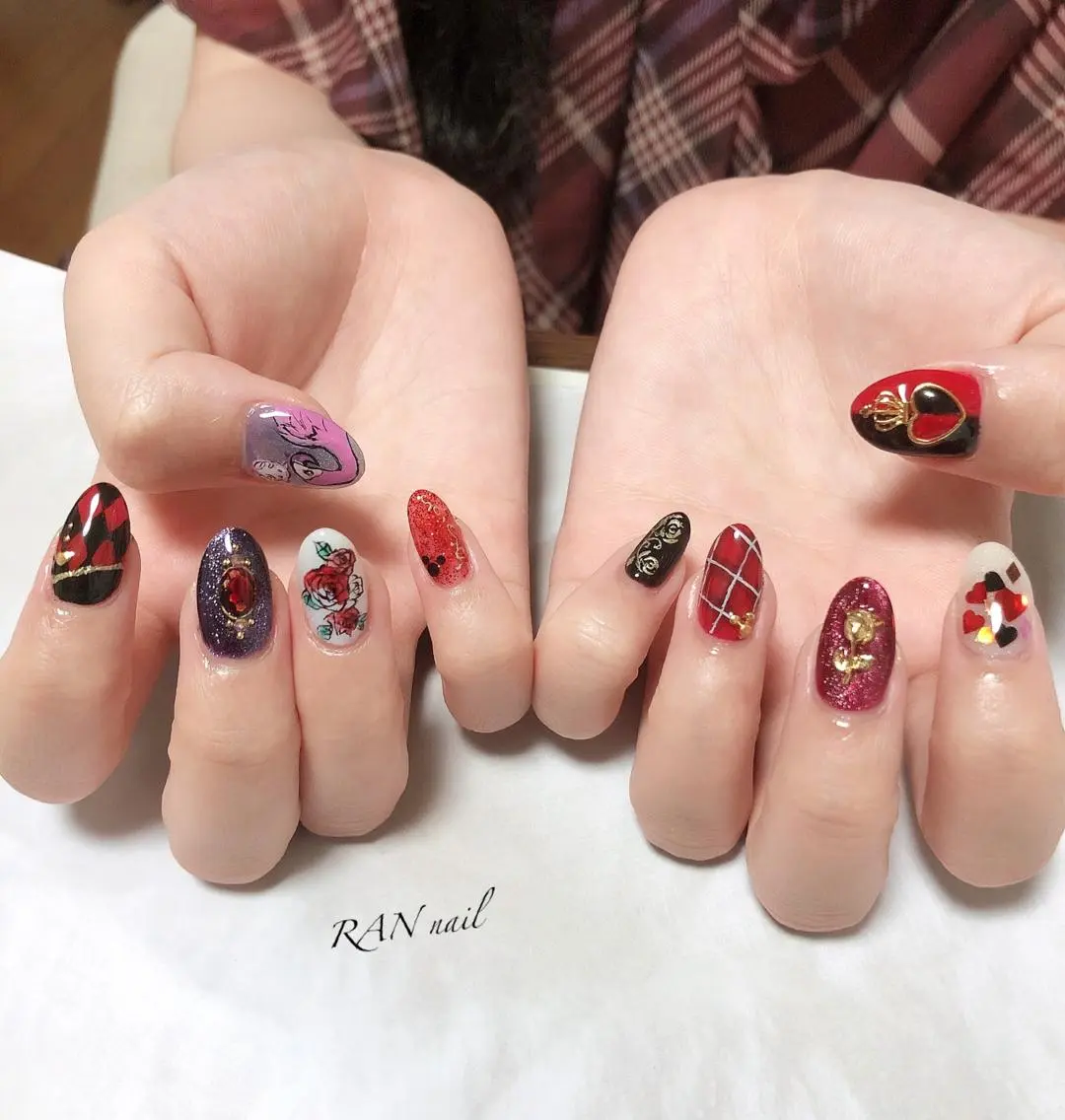 ネイル 成人式 ハート キラキラネイル ネイルチップ 冬ネイル ハンドネイル フットネイル RAN nailのネイルデザイン
