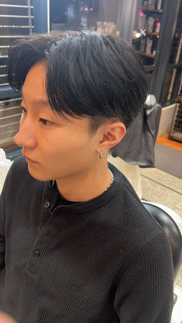 ミディアム メンズ センターパート メンズ就活ヘア カット 冨松 真也のヘアスタイル