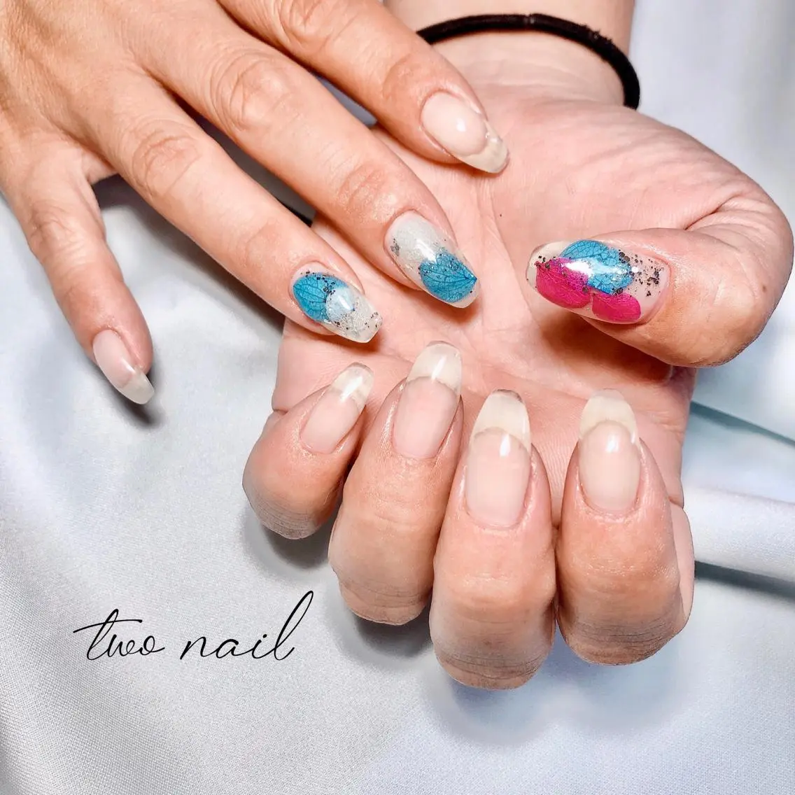 ネイル アートネイル フットネイル ハート ニュアンスネイル ホワイト ハンドネイル two nailのネイルデザイン