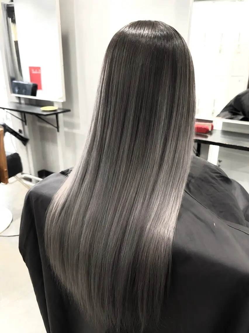 ロング レイヤーカット 🎀HIKARI🎀 ハイライト➕レイヤーのヘアスタイル