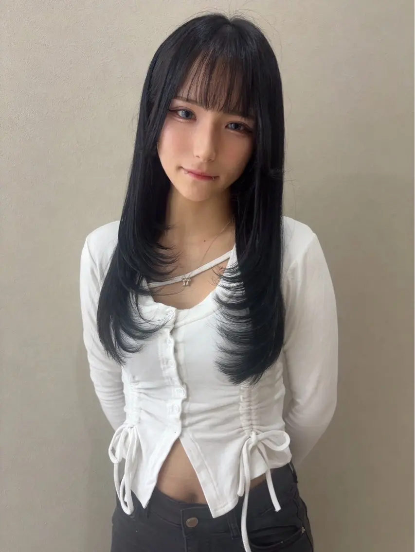 ロング 顔まわりレイヤー レイヤーカット ロング 小顔カット mm‪ ♡ yukaのヘアスタイル