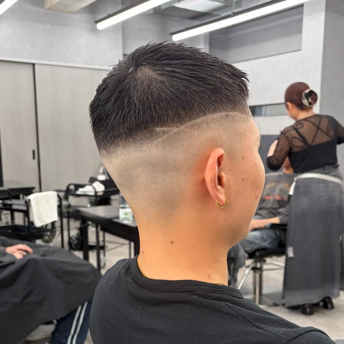 メンズ フェードカット スキンフェード カット 志村 シュンスケのヘアスタイル