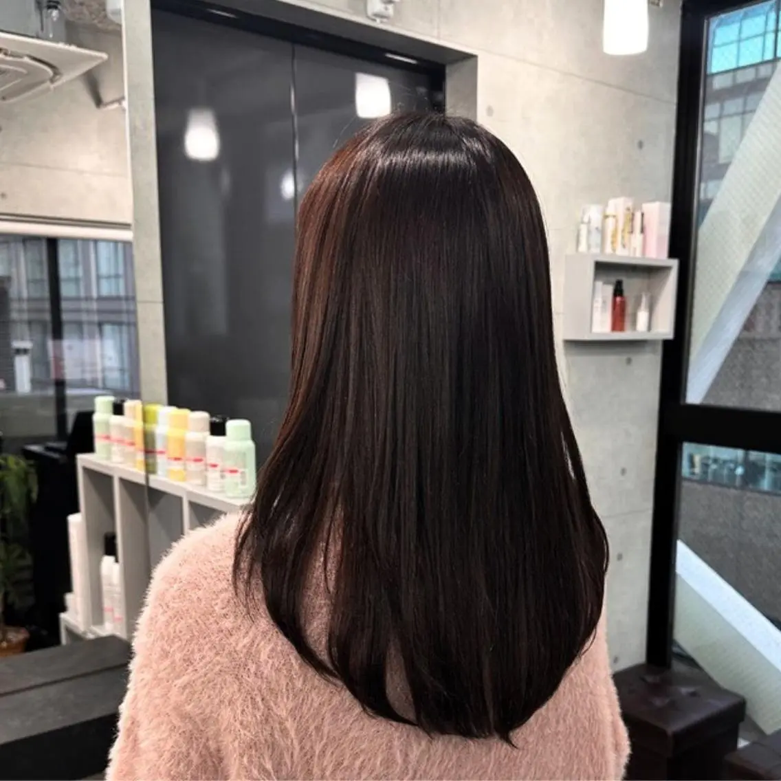 ロング カラー ブラウンカラー 透明感カラー ダークブラウン ピンクカラー ロング カット ヘアカラー トリートメント ❇️安達 優心❇️ レイヤー/艶髪特化のヘアスタイル