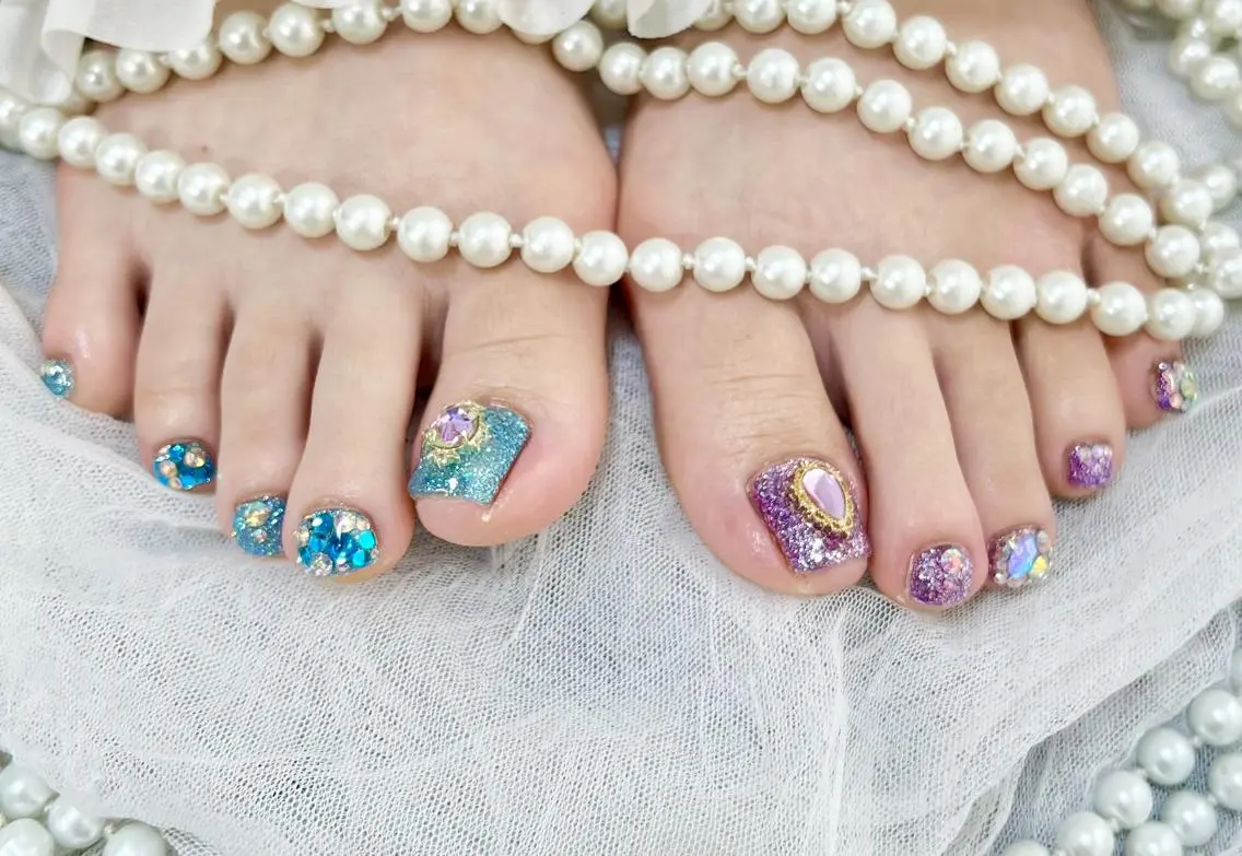 🎀【Foot】150分つけ放題9900円（持ち込みデザイン) （大きいパーツ/ストーンのせ放題ok）🎀の写真