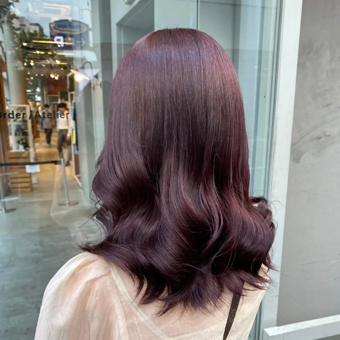 セミロング カラー 💕コテ巻き風パーマ 💕KEIYA 💕のヘアスタイル