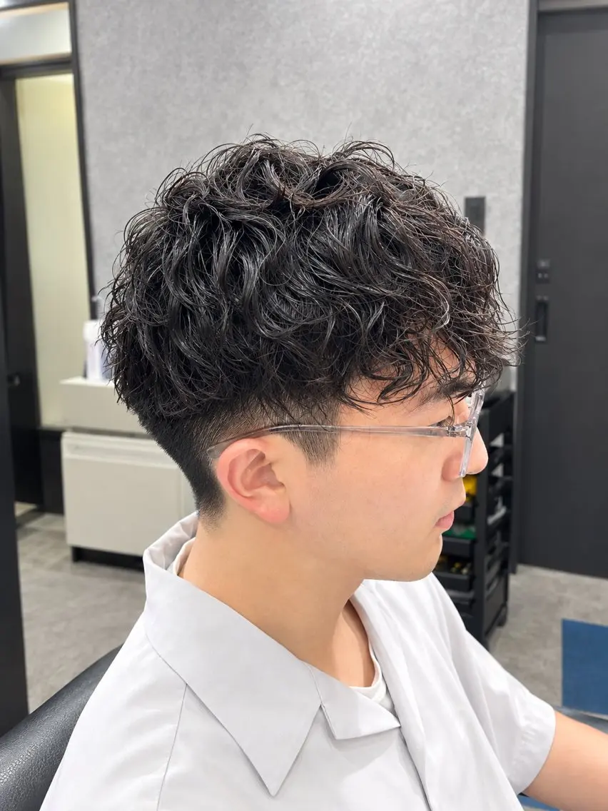 メンズ メンズパーマ カット パーマ Hikari .のヘアスタイル