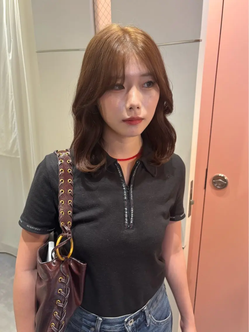 ミディアム カラー ヘアアレンジ ベージュカラー ブリーチ ダブルカラー ヘーゼル ブリーチなしカラー ヘアカラー 【韓国ヘア/透明感 カラー】makotoのヘアスタイル