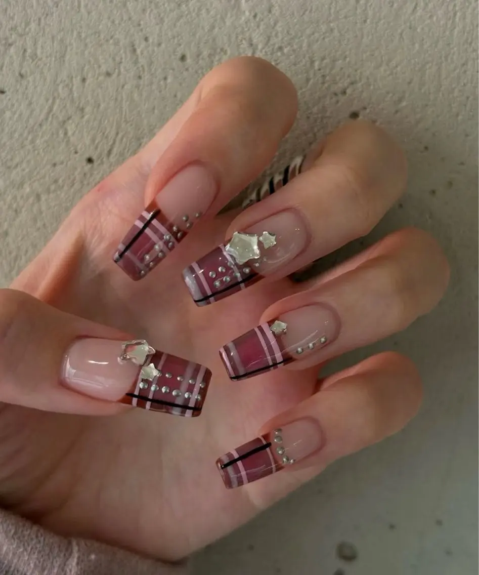 ネイル フレンチネイル ジェルネイル マグネットネイル 持ち込み ニュアンスネイル ハンドネイル Ribbonnail salonのネイルデザイン
