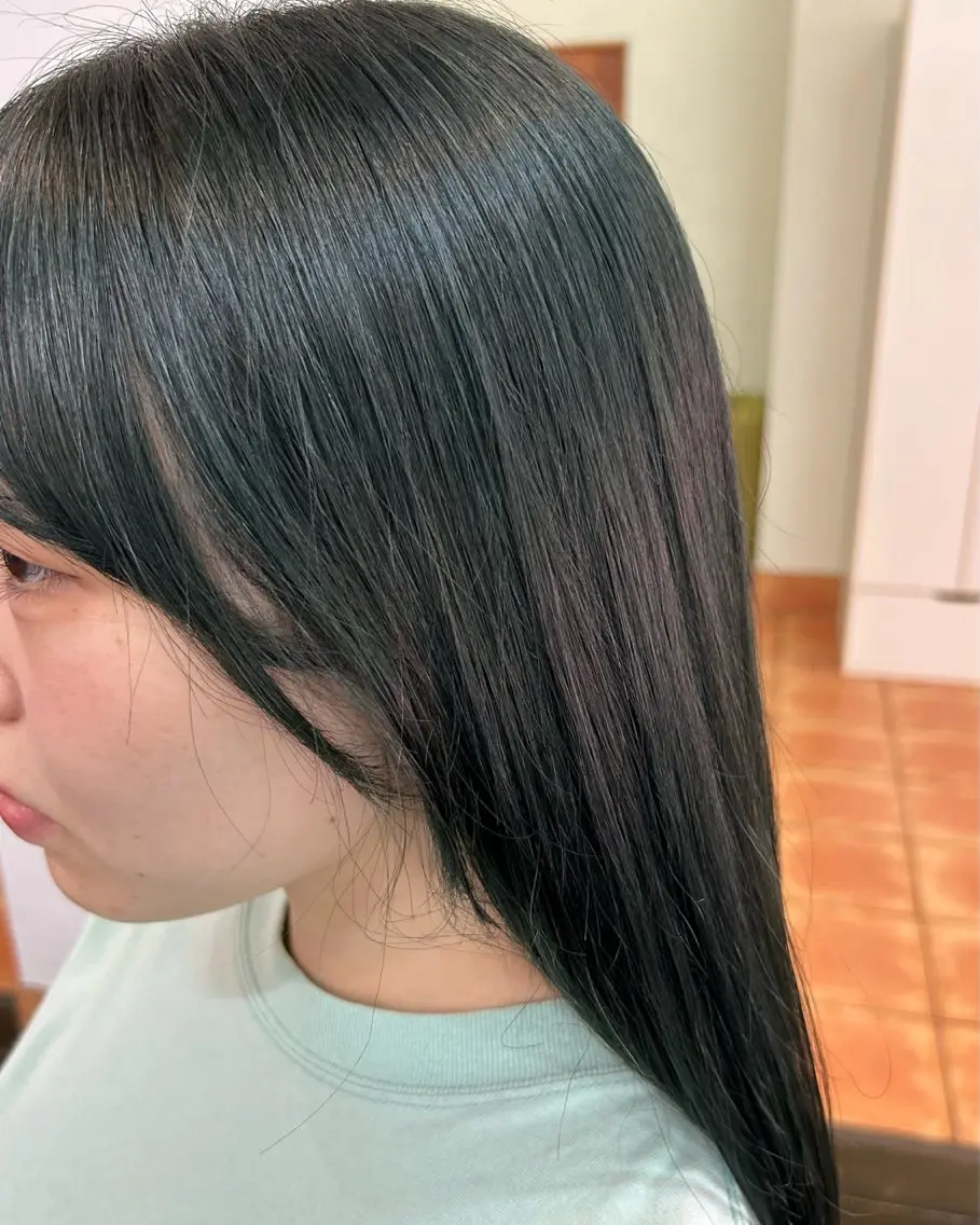 カラー オリーブグレー 坂本 瑞季 🤍 髪質改善のヘアスタイル