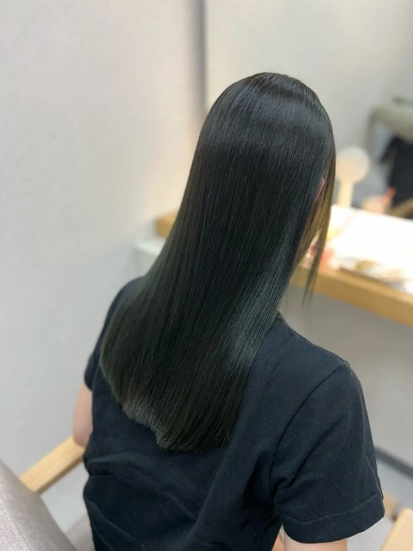 ロング カラー ECLART 横浜 井口聖也のヘアスタイル