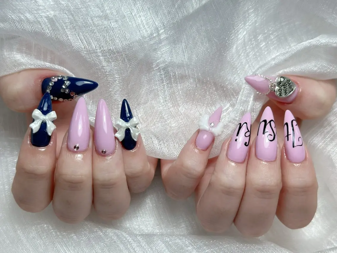 ネイル チークネイル ドット フレンチネイル グラデーション 韓国ネイル ハンドネイル Lisa Nail Salonのネイルデザイン