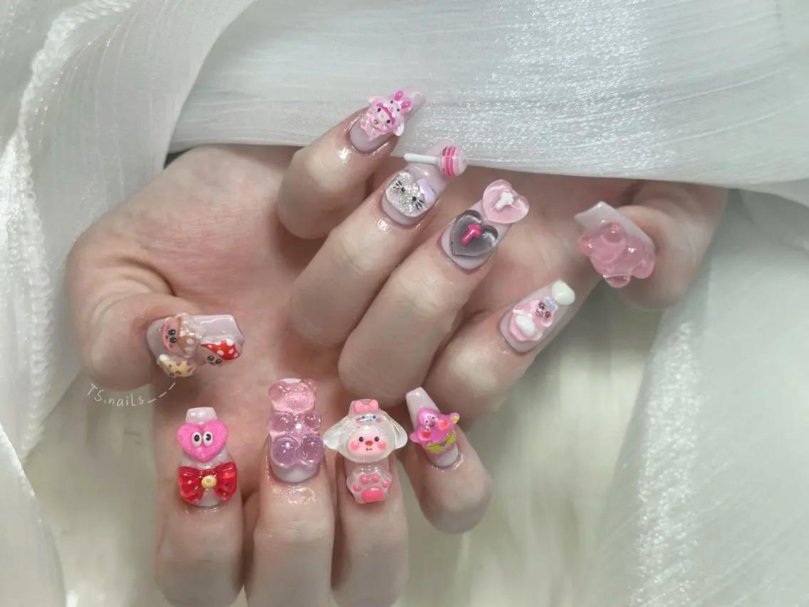 ネイル キラキラネイル マグネットネイル 持ち込み シンプルネイル TS. nails___のネイルデザイン