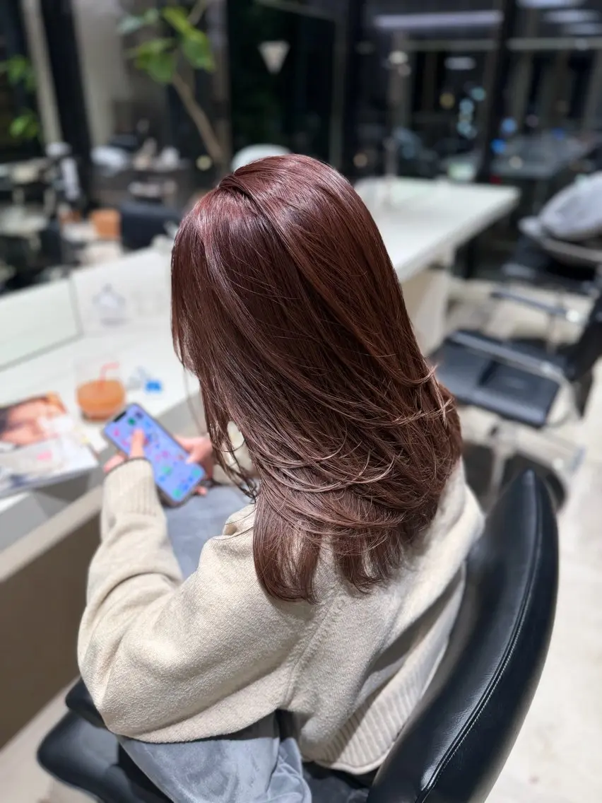 ミディアム ピンクブラウン カット ヘアカラー トリートメント 髪質改善/レイヤー 暖色/shiinaのヘアスタイル