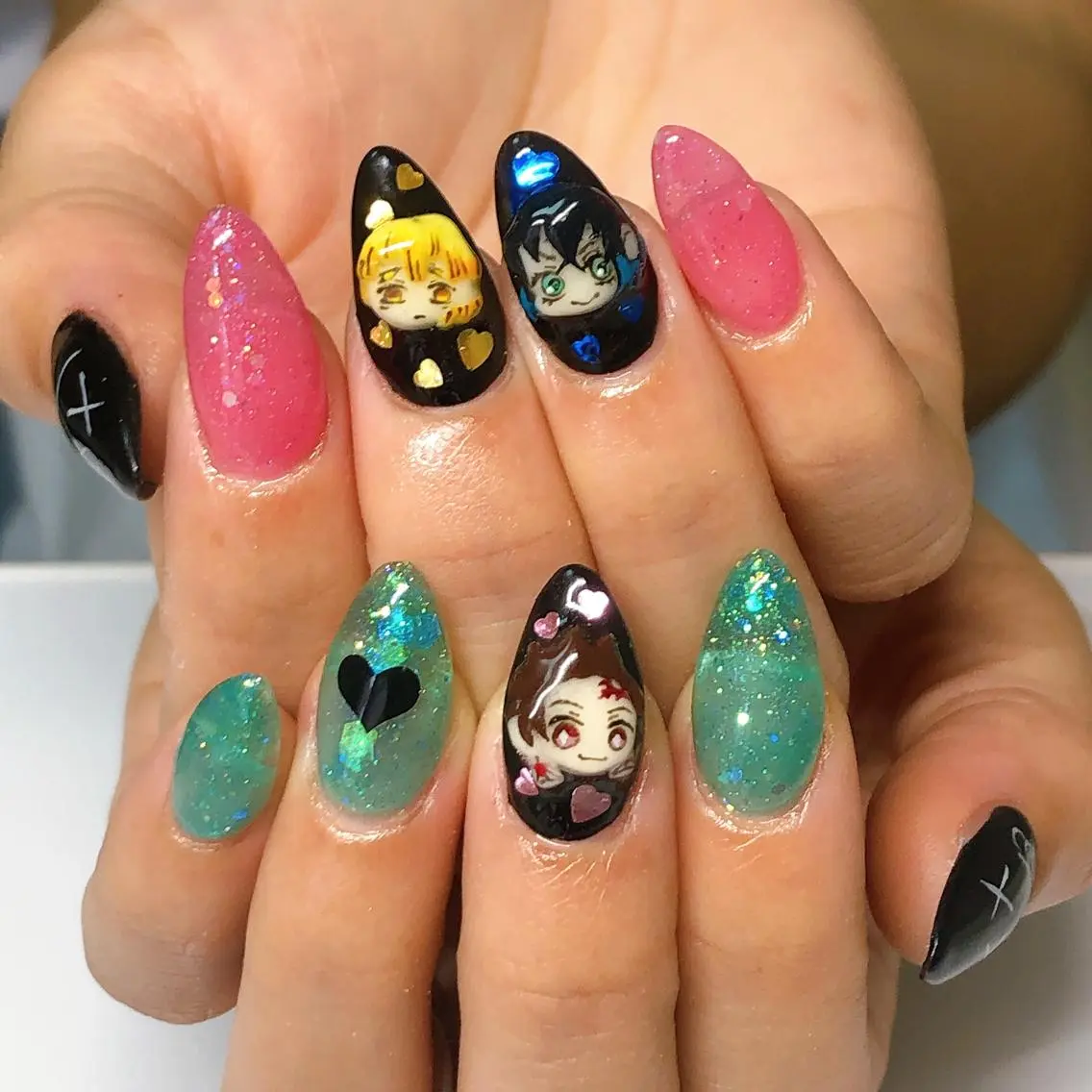 ネイル 持ち込み ハンドネイル nail roomのネイルデザイン
