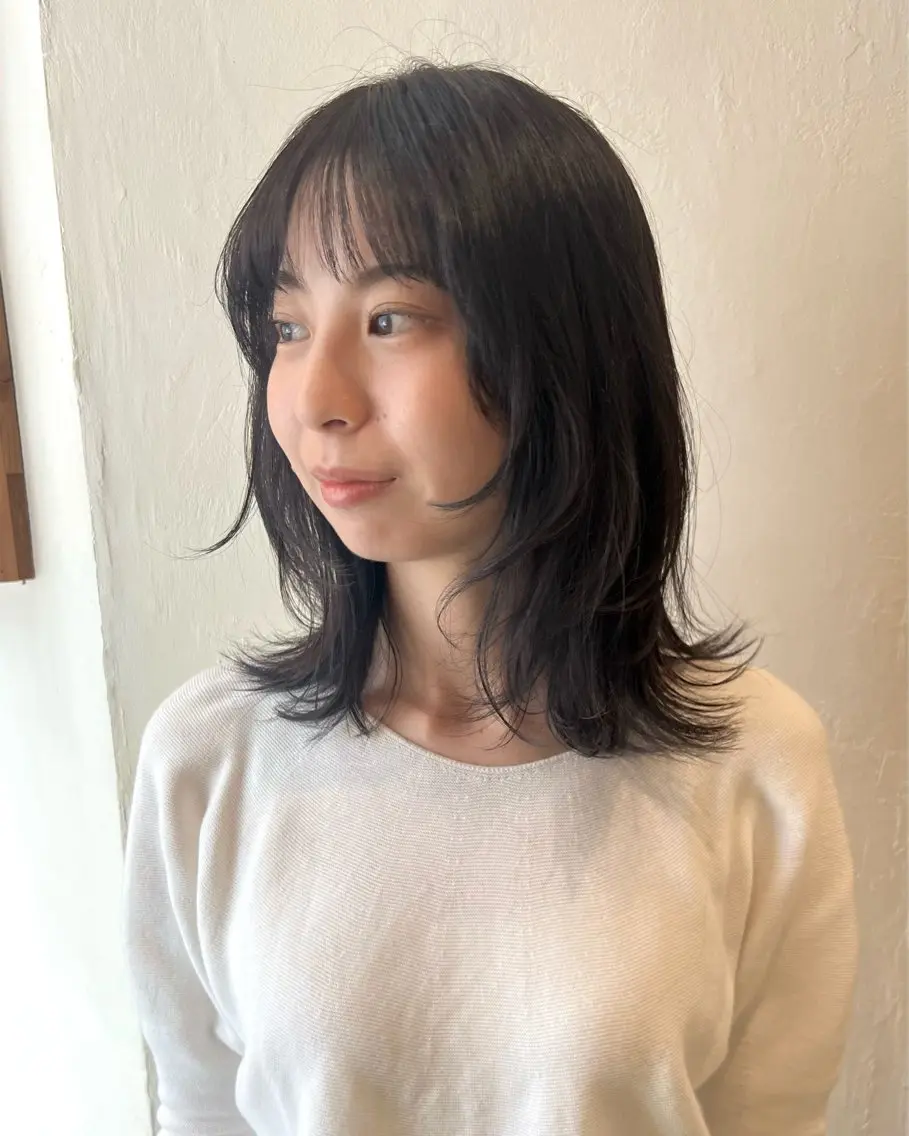 ミディアム カラー 透明感カラー くびれヘア 韓国風ヘア レイヤーカット ショート& パーマ　坂本のヘアスタイル