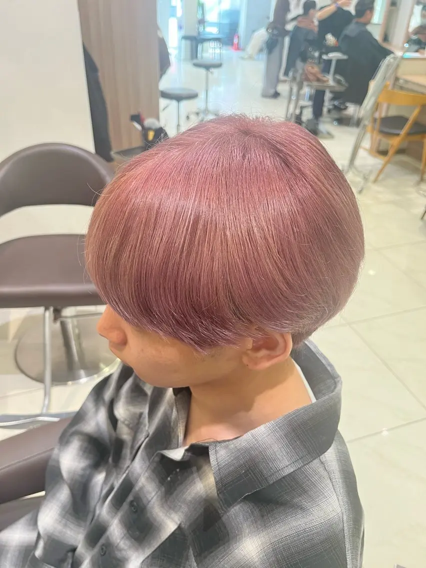 カラー メンズ ピンクカラー カット トリートメント 【メンズパーマ✨️ 髪質改善矯正】岩城のヘアスタイル