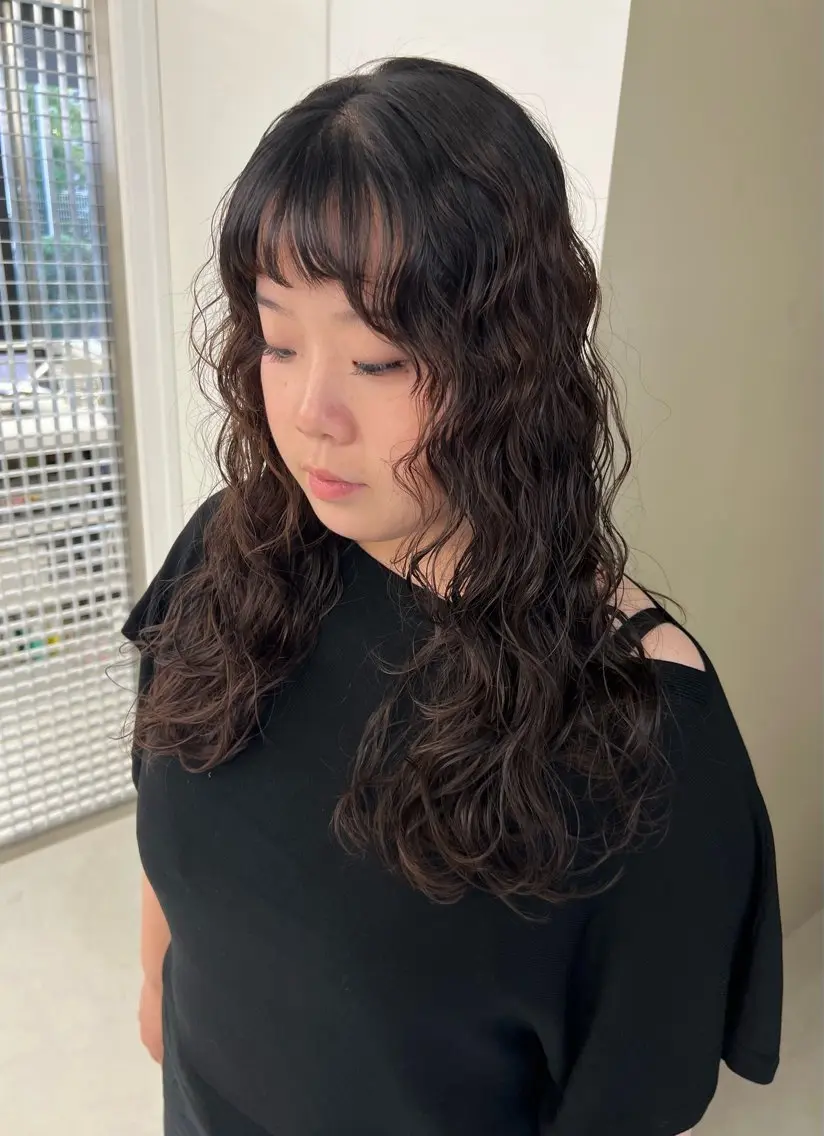 ロング パーマ カット パーマ トリートメント ロングパーマ/ 海外レイヤー/表参道のヘアスタイル
