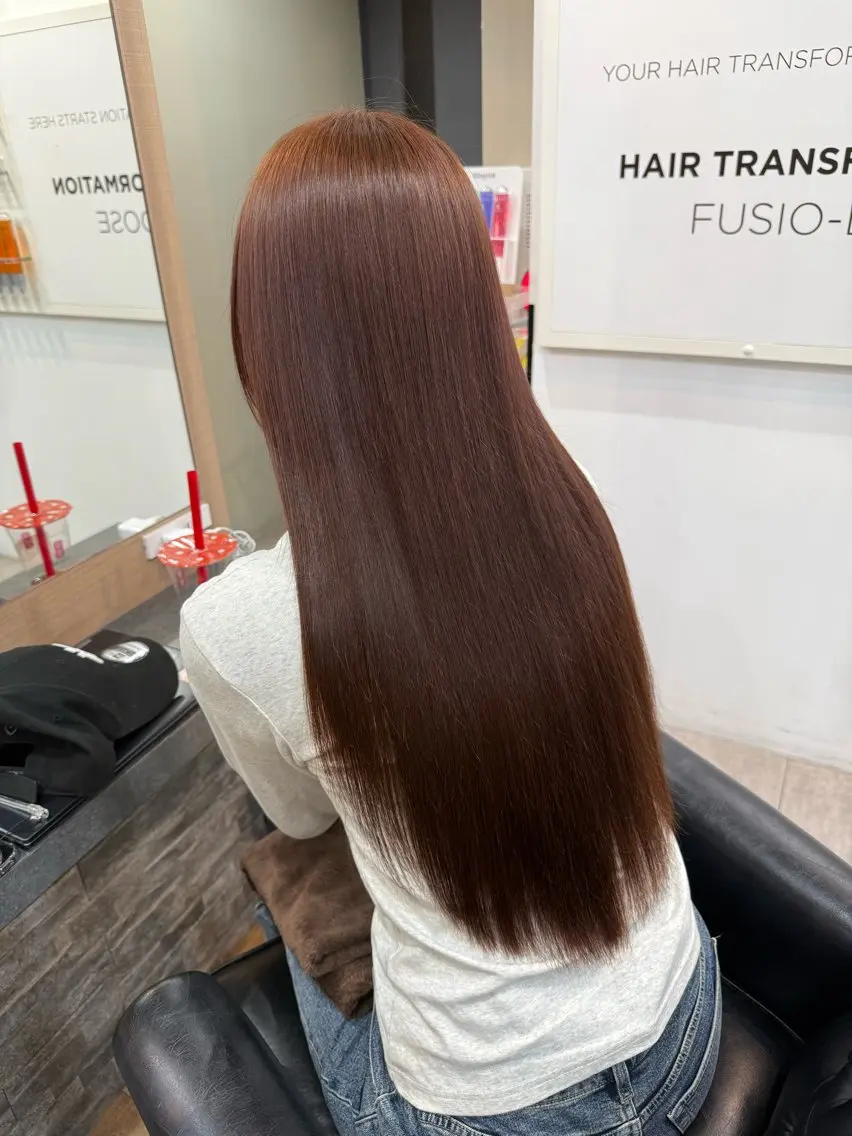 ロング RIEブリーチ& エクステ特化型のヘアスタイル