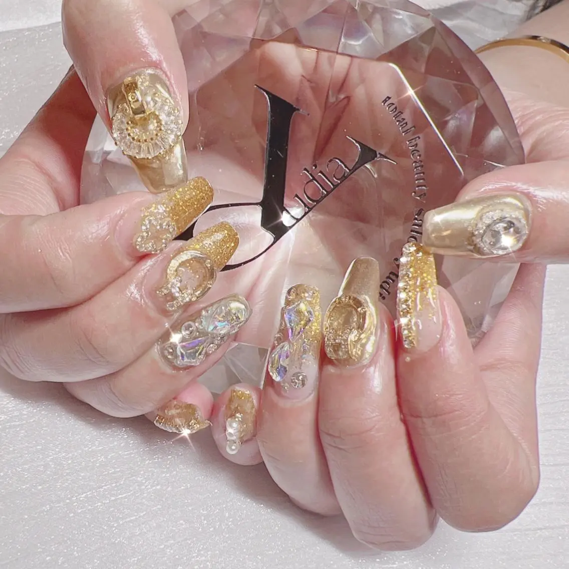 ネイル オーロラネイル フットネイル フレンチネイル ジェルネイル 韓国ネイル ハンドネイル ハンドケア 【ENサロン】 Rei🎀Nailのネイルデザイン