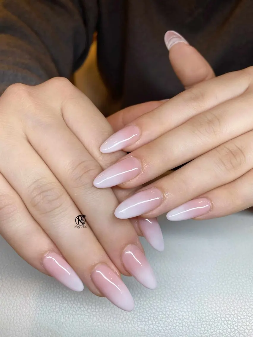 Hand グラデションネイル　¥5000の写真