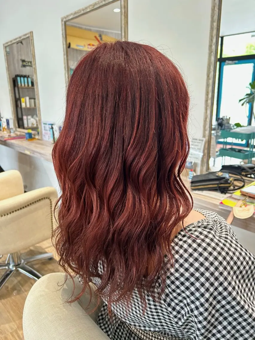カラー 水口 琴絵のヘアスタイル