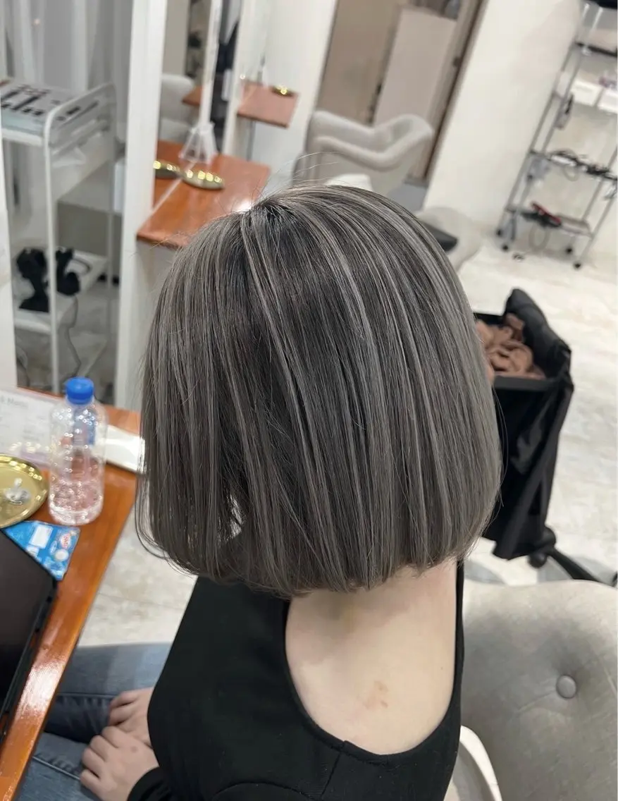 ショート カラー バレイヤージュ グレージュ レイヤーカット 指名数No.1 /NAOYAのヘアスタイル