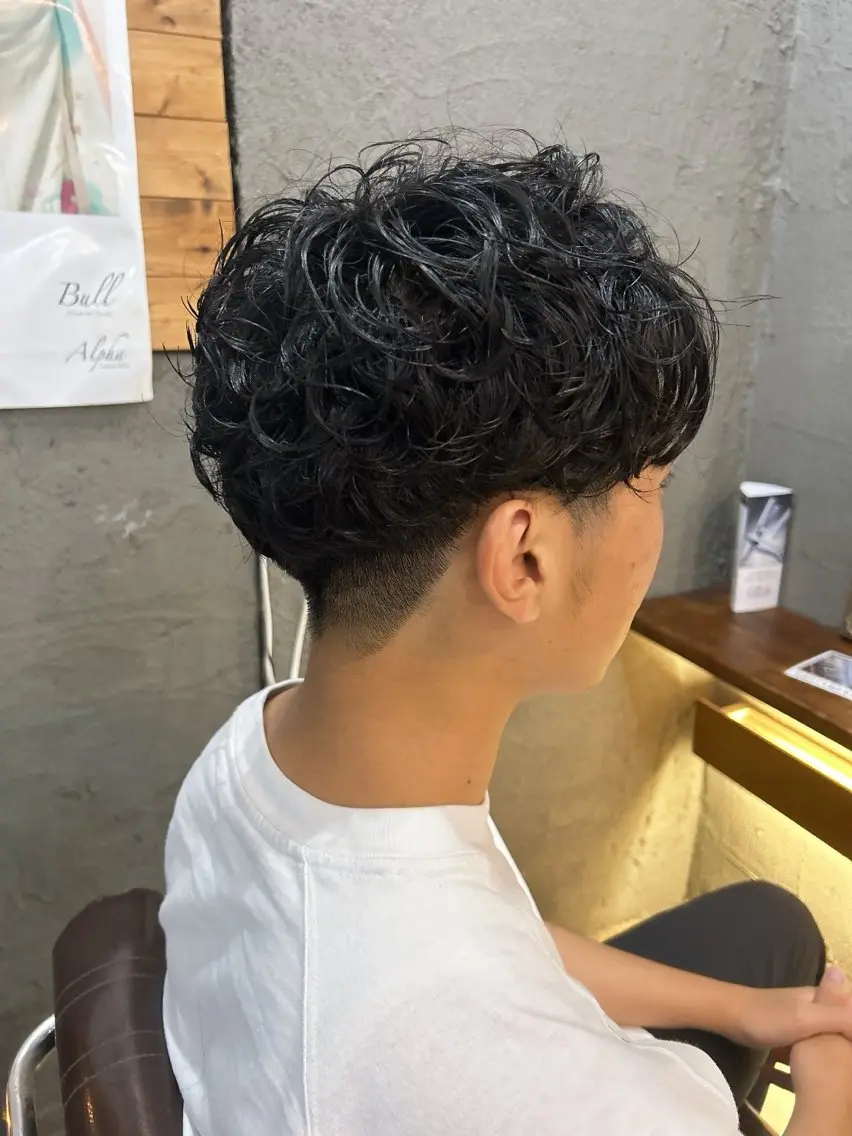 ショート パーマ メンズ ビジネス カット パーマ 桜田 修未のヘアスタイル