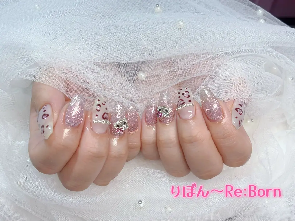 ミディアム ハンドネイル りぼん Re:Bonrのネイルデザイン
