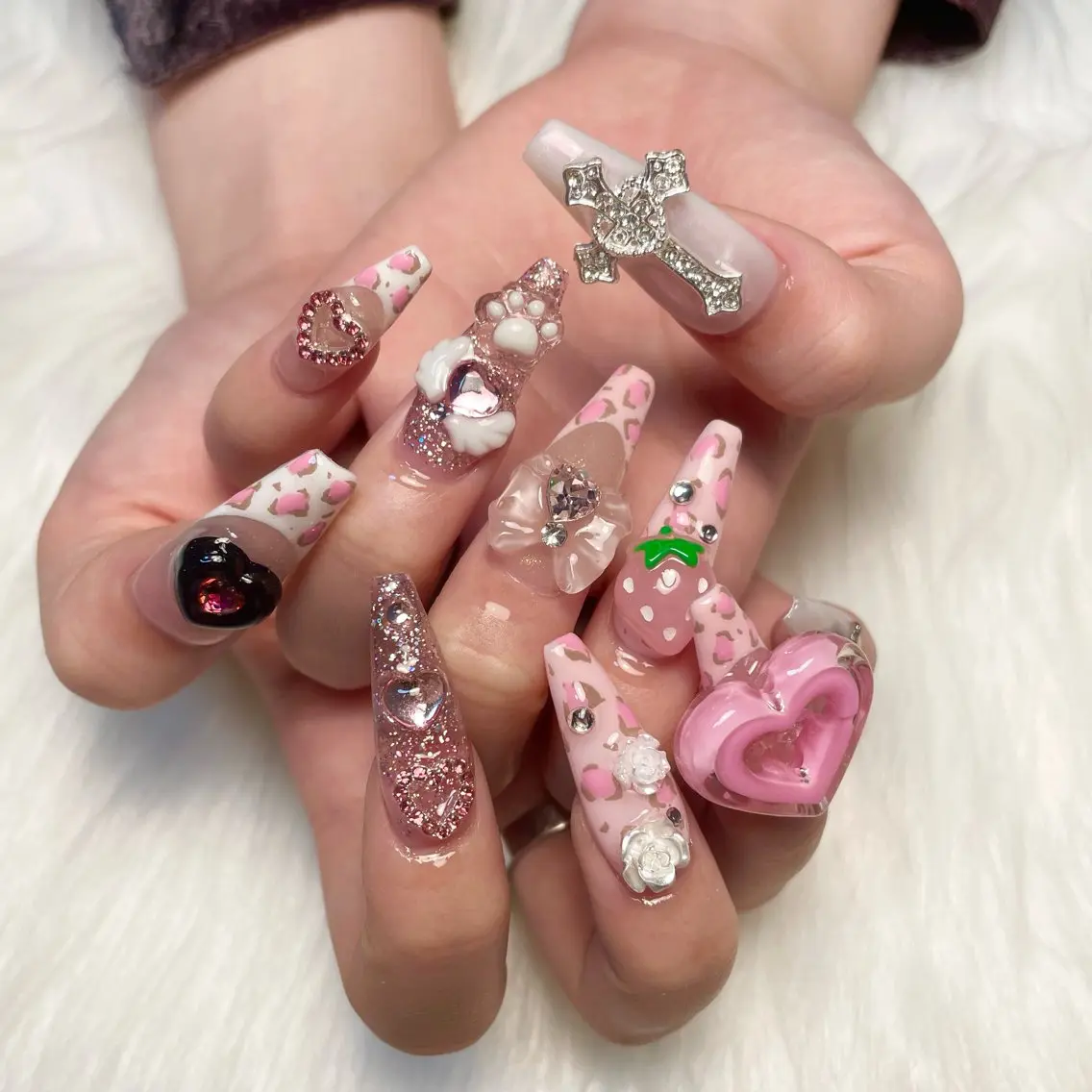 ネイル adorable 〈Kurumi〉のネイルデザイン