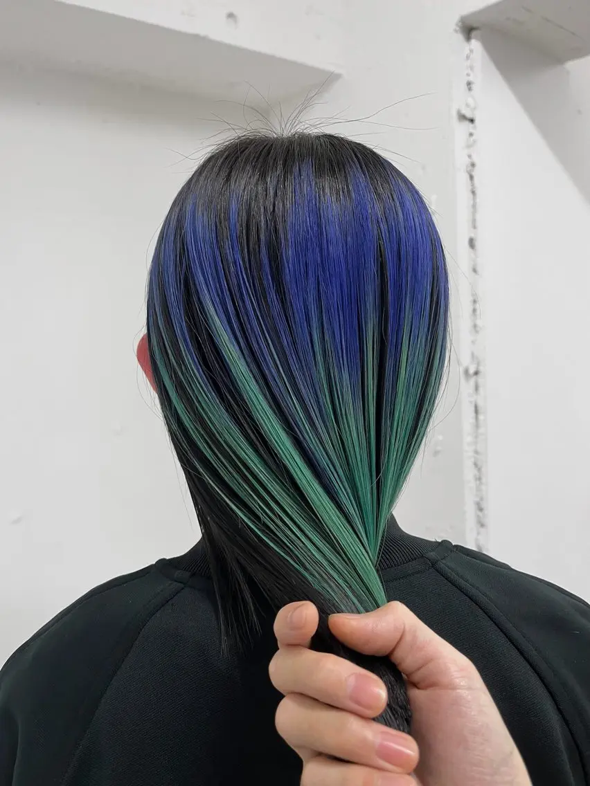 ミディアム カラー ヘアカラー ︎︎ yoshikiのヘアスタイル