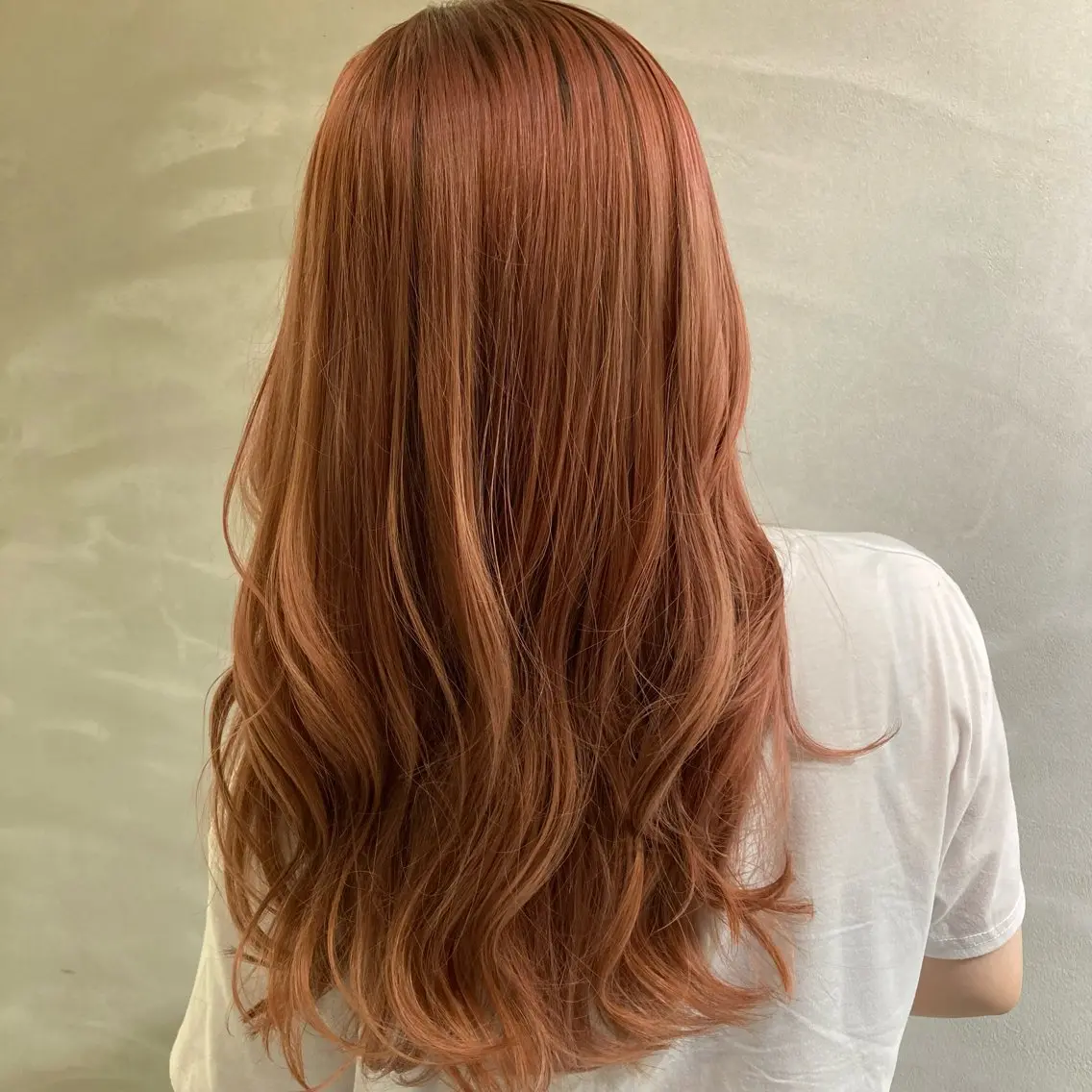 カラー ヘアカラー トリートメント しおり🍬 KOKORO🤍のヘアスタイル