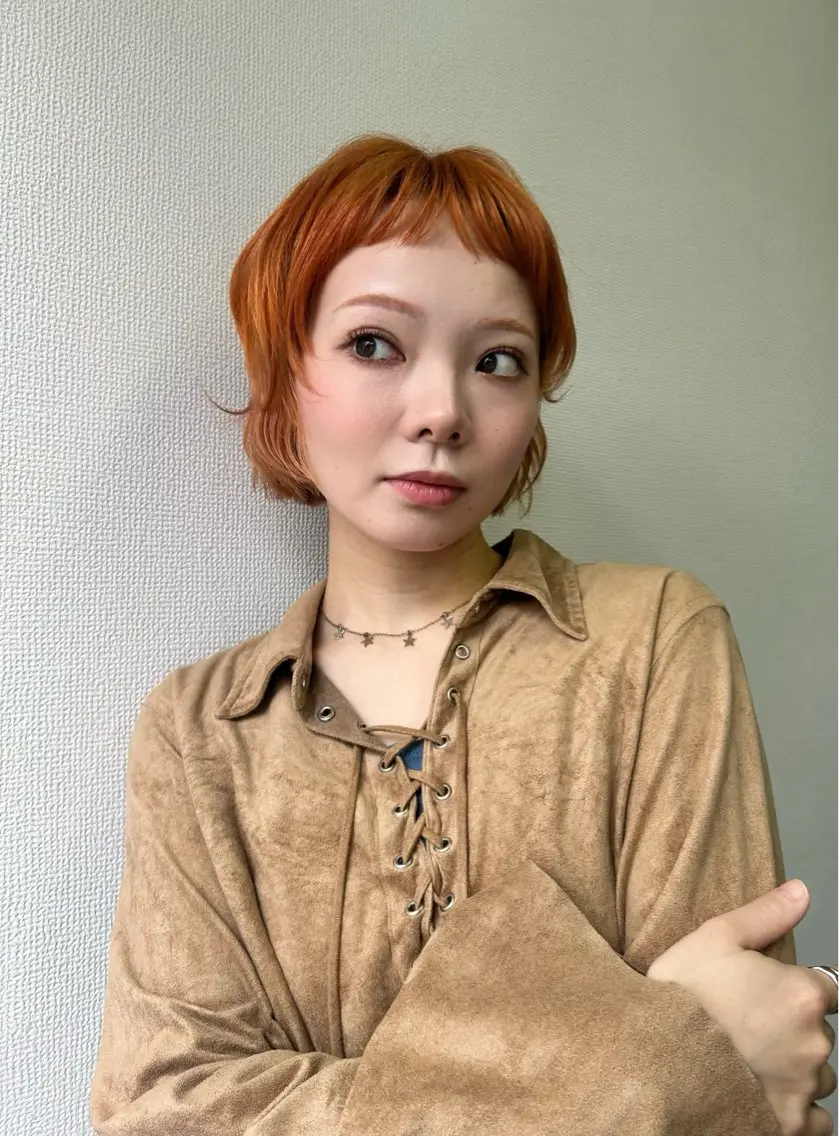 ショート ヘアカラー chico .のヘアスタイル