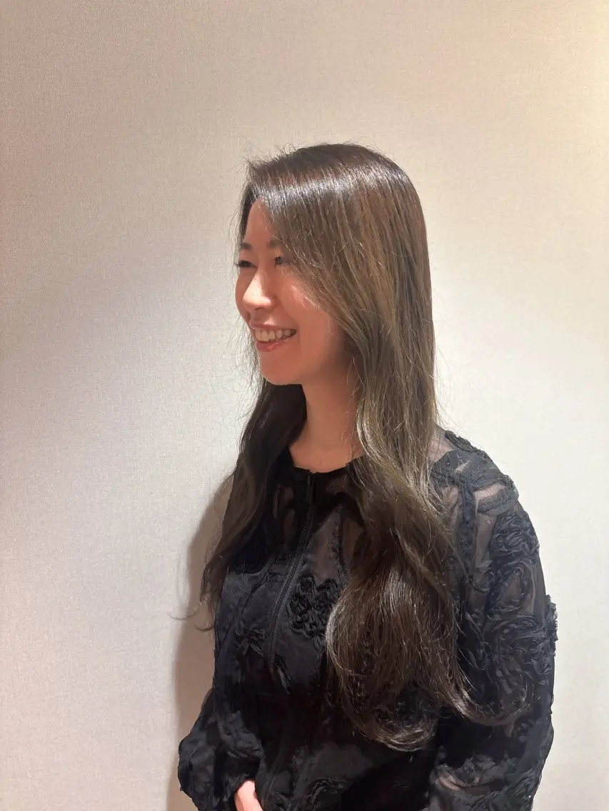 ロング カラー 髪質改善カラー ベージュ🤎YUMEのヘアスタイル