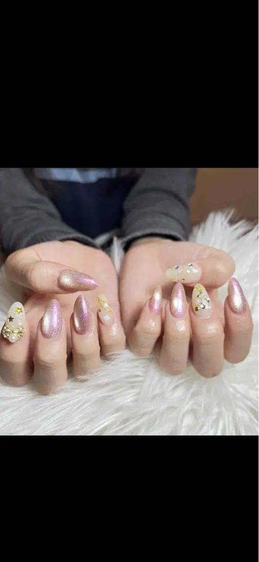 ネイル キラキラネイル マグネットネイル ミラーネイル ワンホンネイル 冬ネイル ハンドネイル RAMU Nail 恵比寿店のネイルデザイン