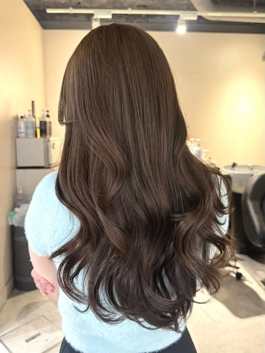 うる艶✨ヘアカラー🫧シャンプーブロー代込みの写真