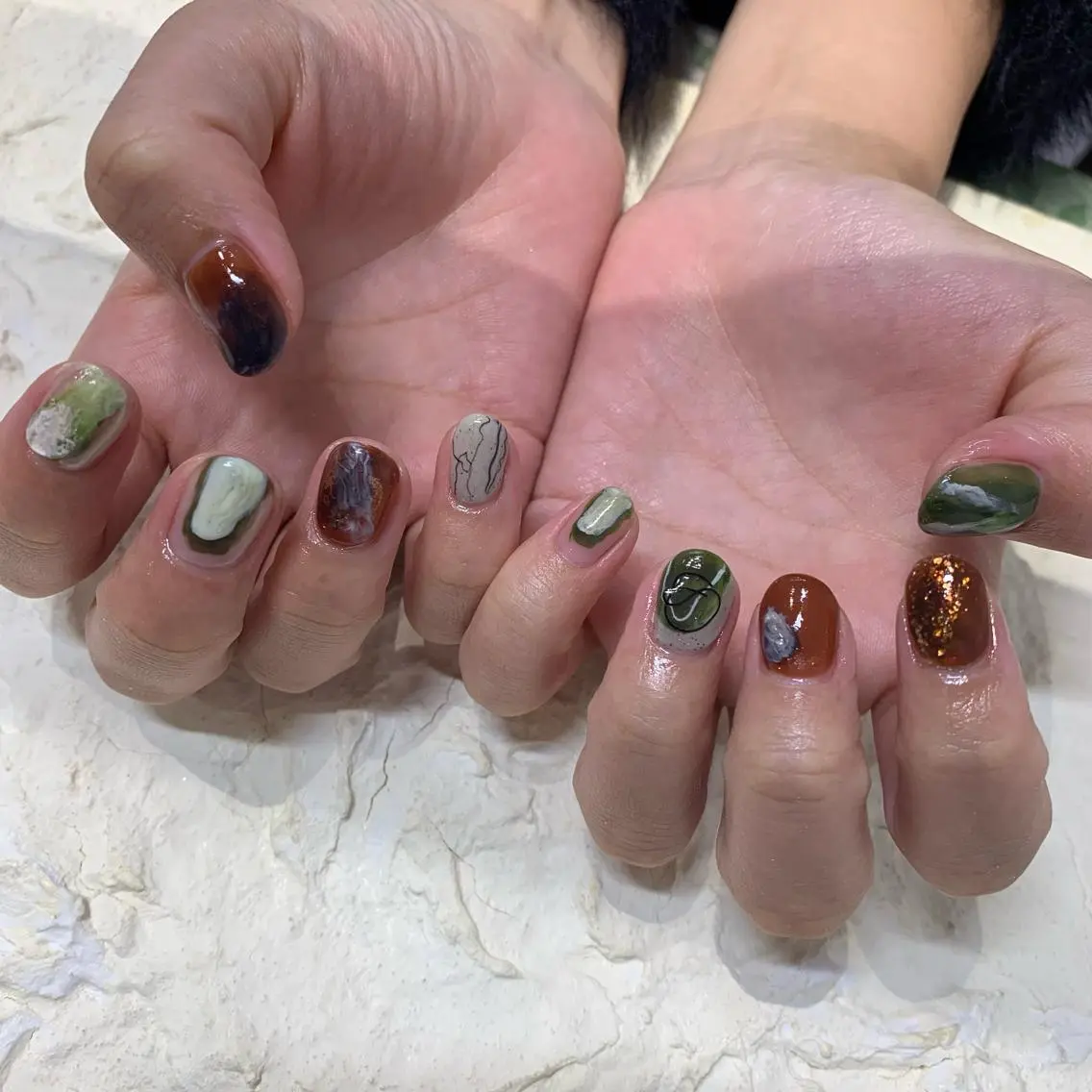 ネイル ハンドネイル マキノ ユイのネイルデザイン