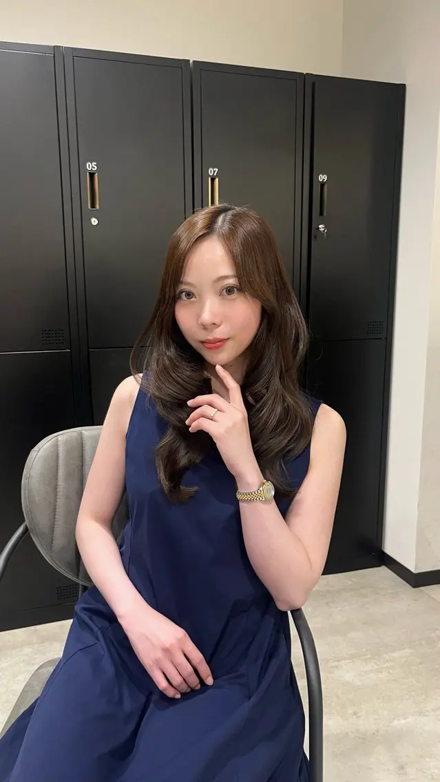 ロング ヘアカラー ciate MOEのヘアスタイル