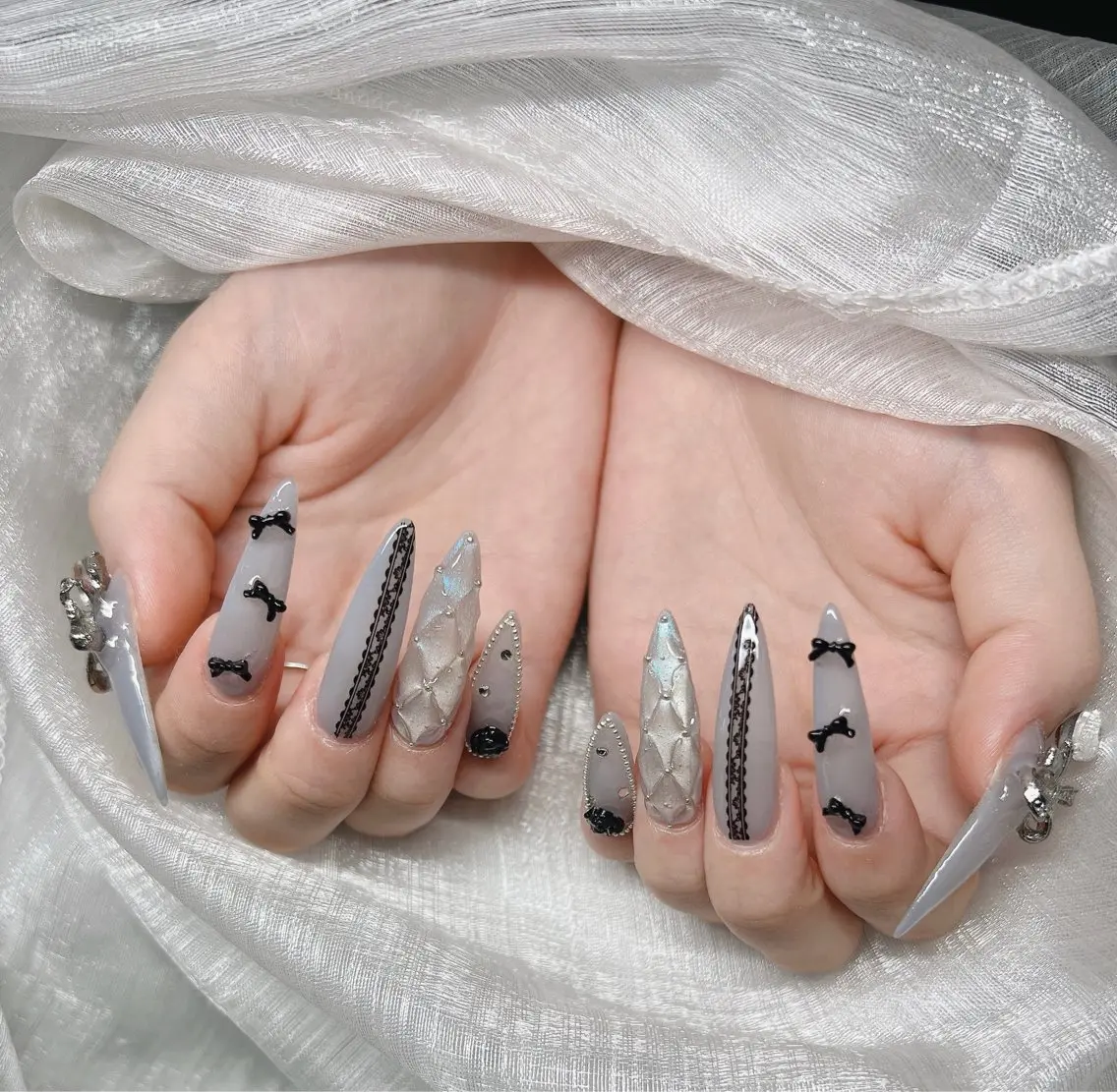 ネイル ハンドネイル Lee Nailsのネイルデザイン