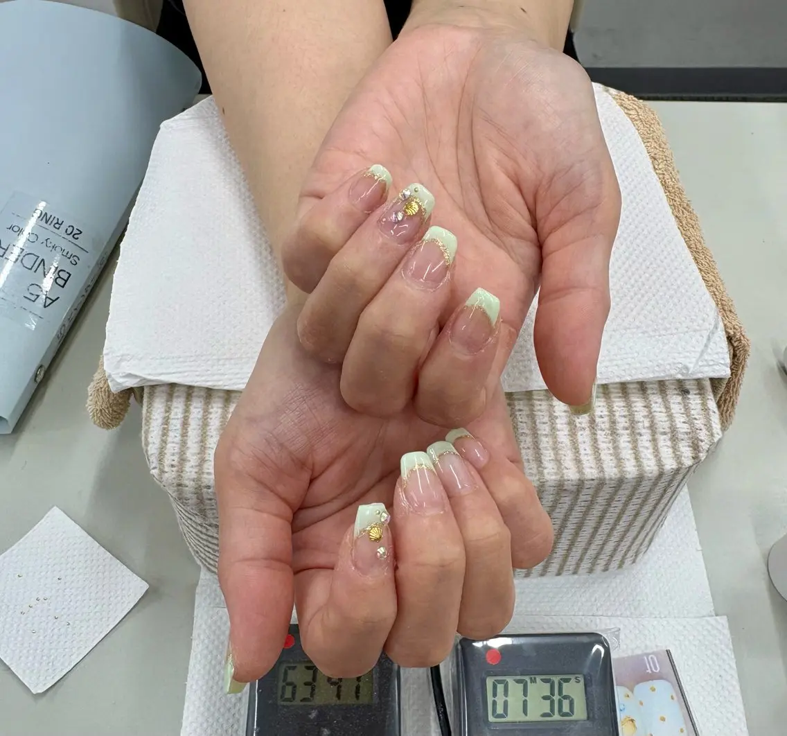 ネイル フレンチネイル パステルネイル 土屋 優希のネイルデザイン