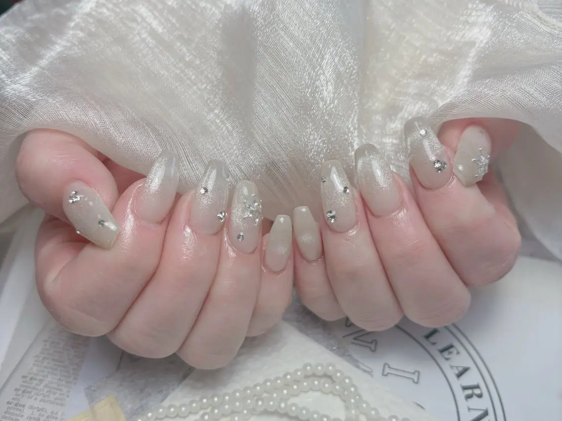 ネイル フレンチネイル ジェルネイル ガラスフレンチ 韓国ネイル マグネットネイル ハンドネイル Nail Jolieのネイルデザイン