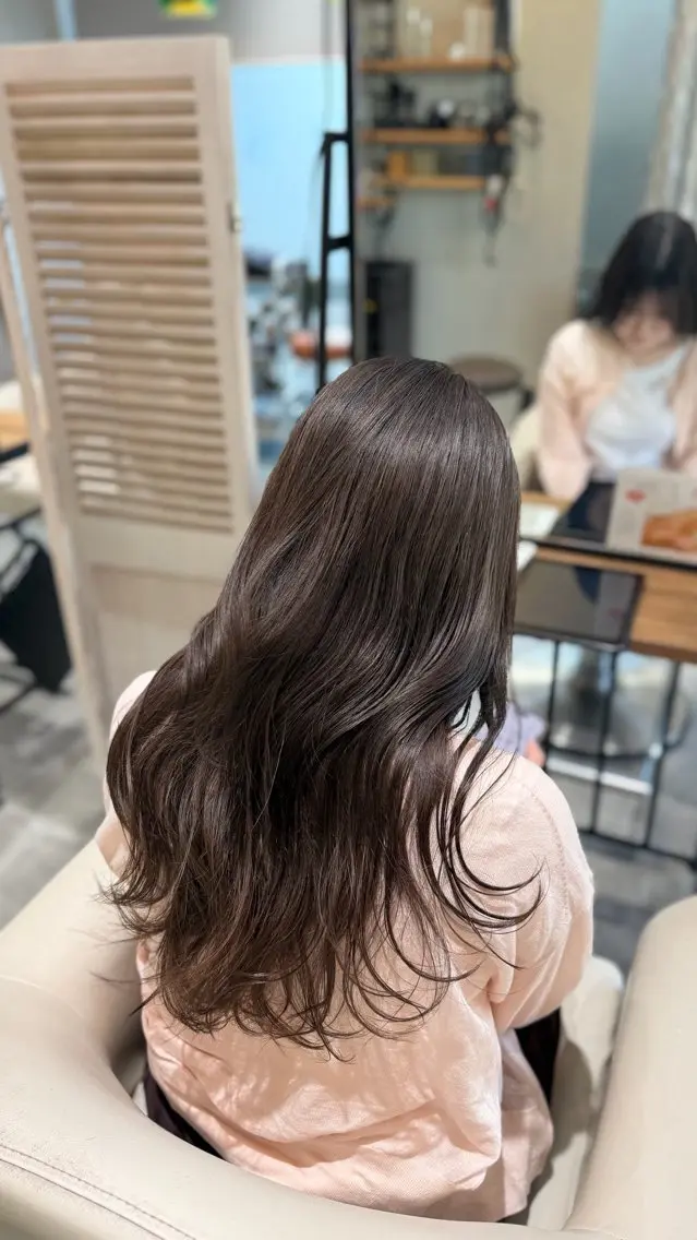 ロング カラー ブリーチ 透明感カラー ヘアカラー トリートメント Glimpseあやね 🎀大濠/髪質改善のヘアスタイル